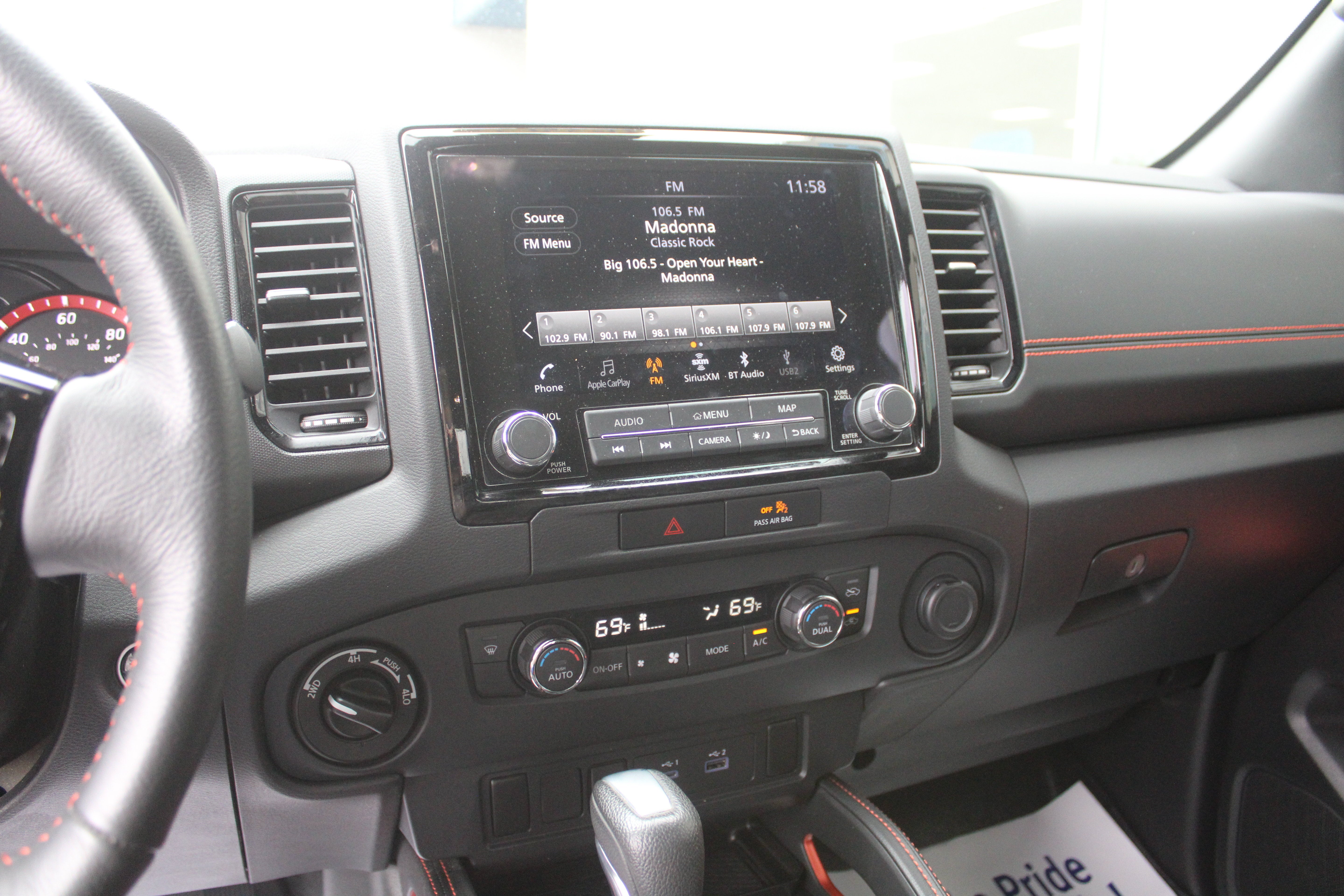 2023 Nissan Frontier Crew Cab PRO-4X 4x4