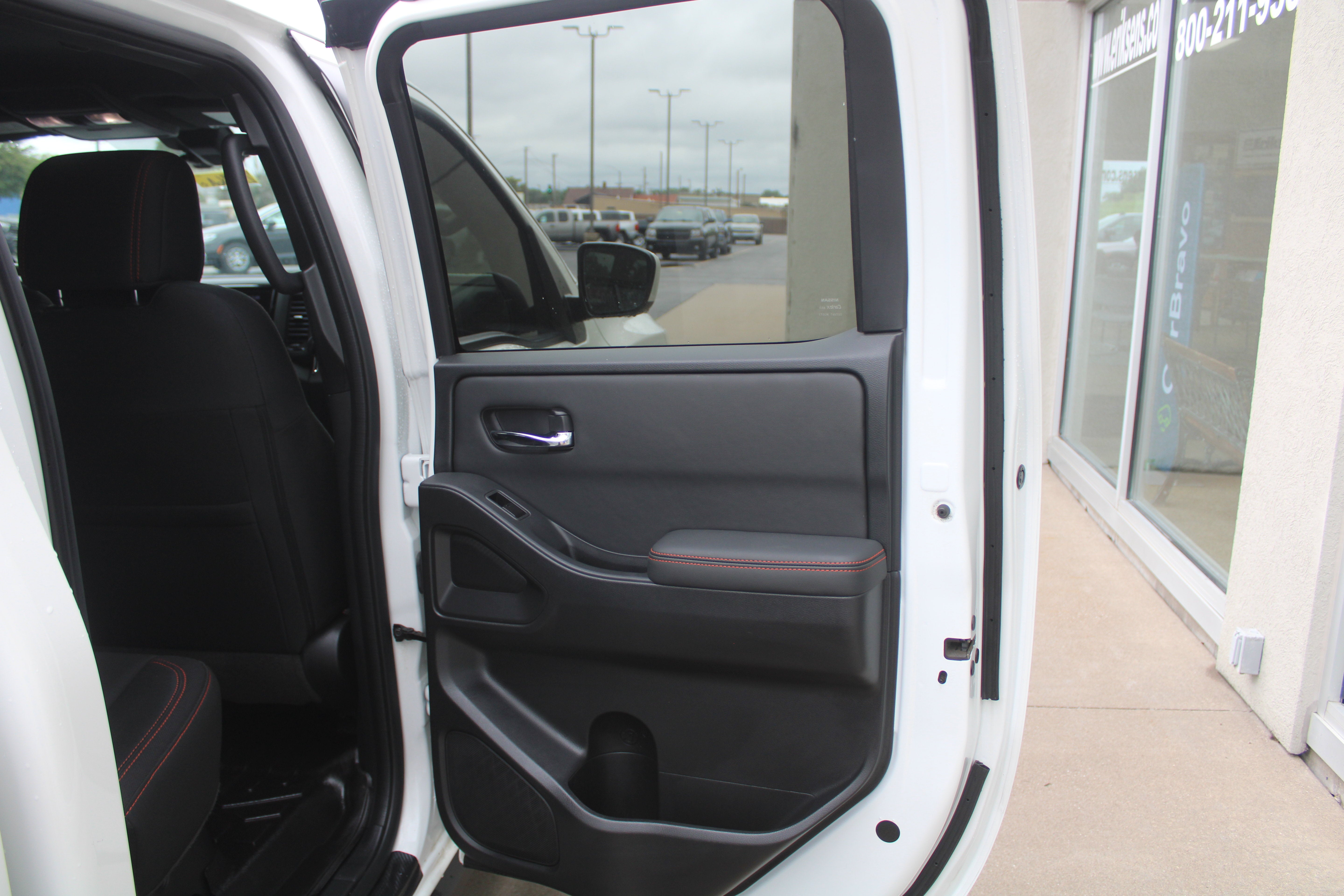 2023 Nissan Frontier Crew Cab PRO-4X 4x4