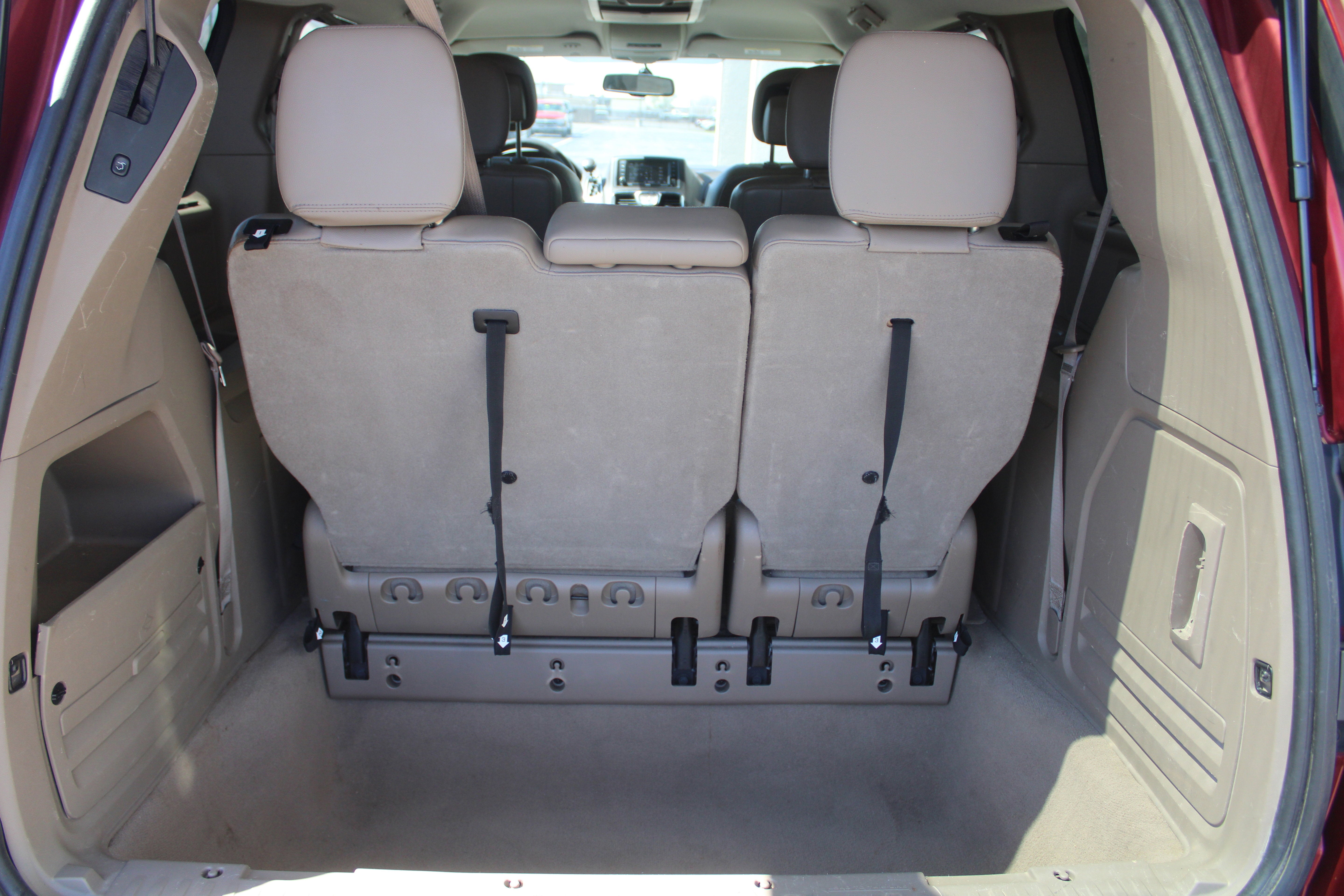 2013 Chrysler Town & Country Touring