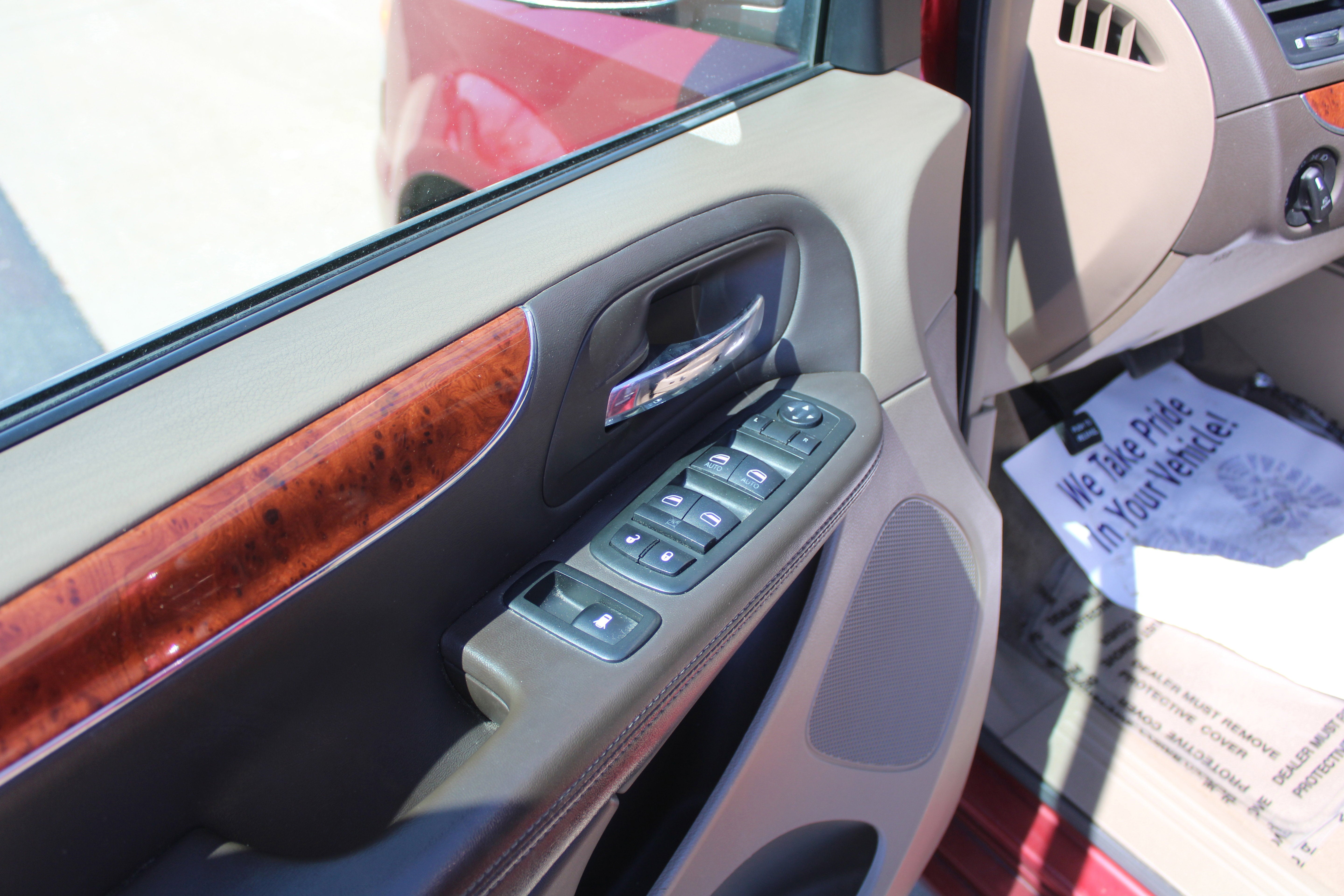 2013 Chrysler Town & Country Touring