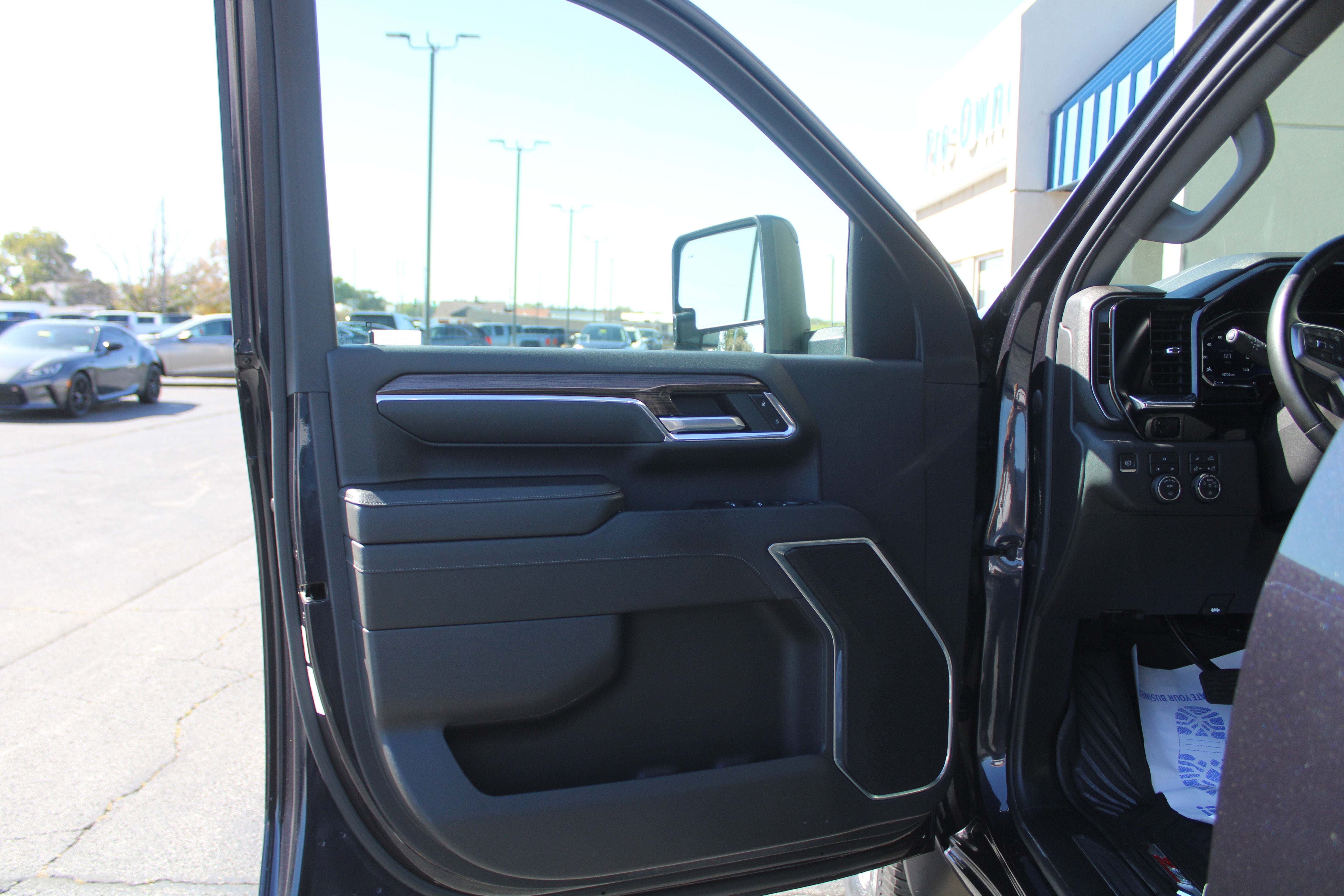 2024 Chevrolet Silverado 2500HD LT - Photo 8