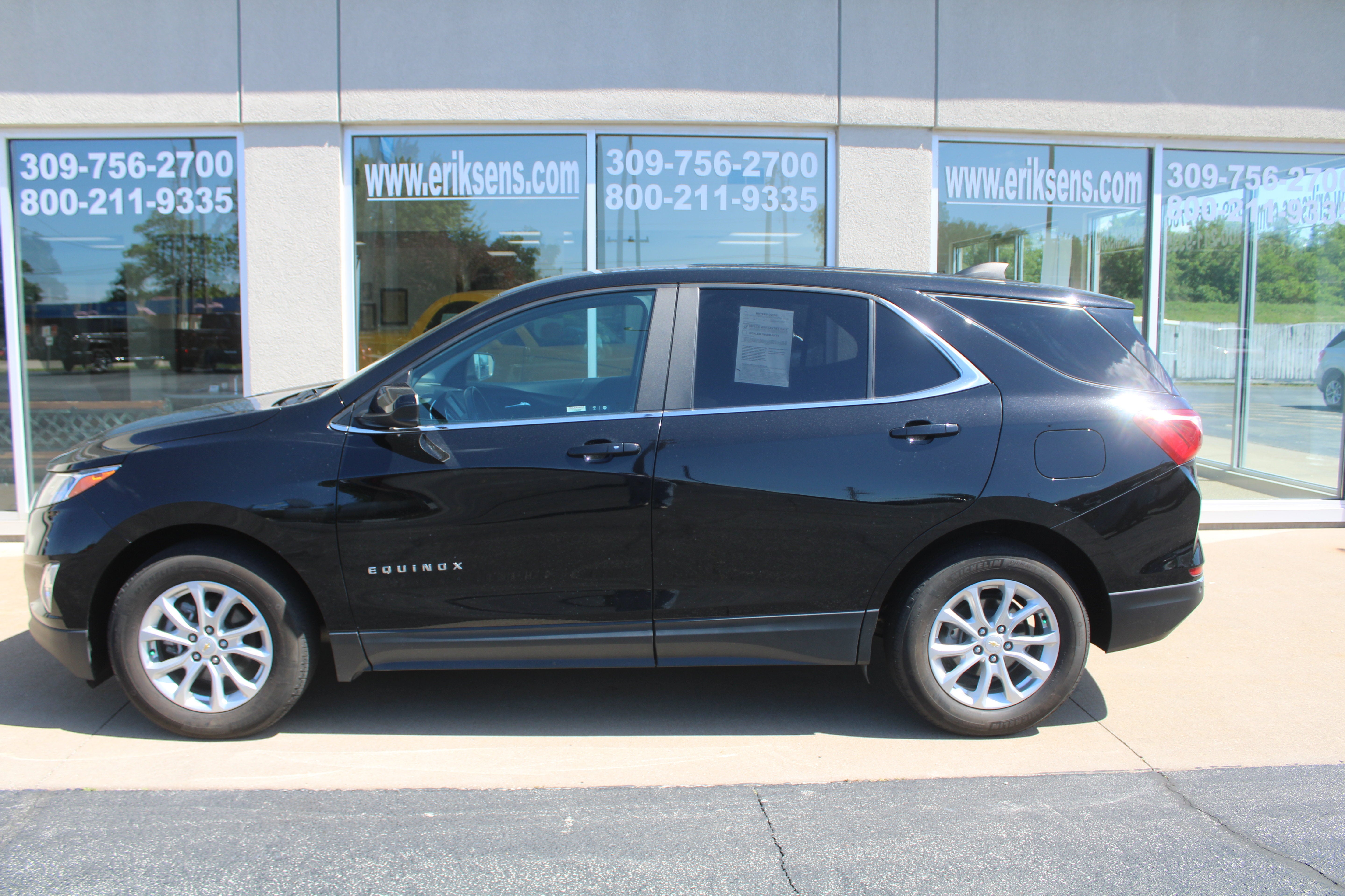 Used 2021 Chevrolet Equinox LT with VIN 2GNAXKEV8M6115689 for sale in Milan, IL
