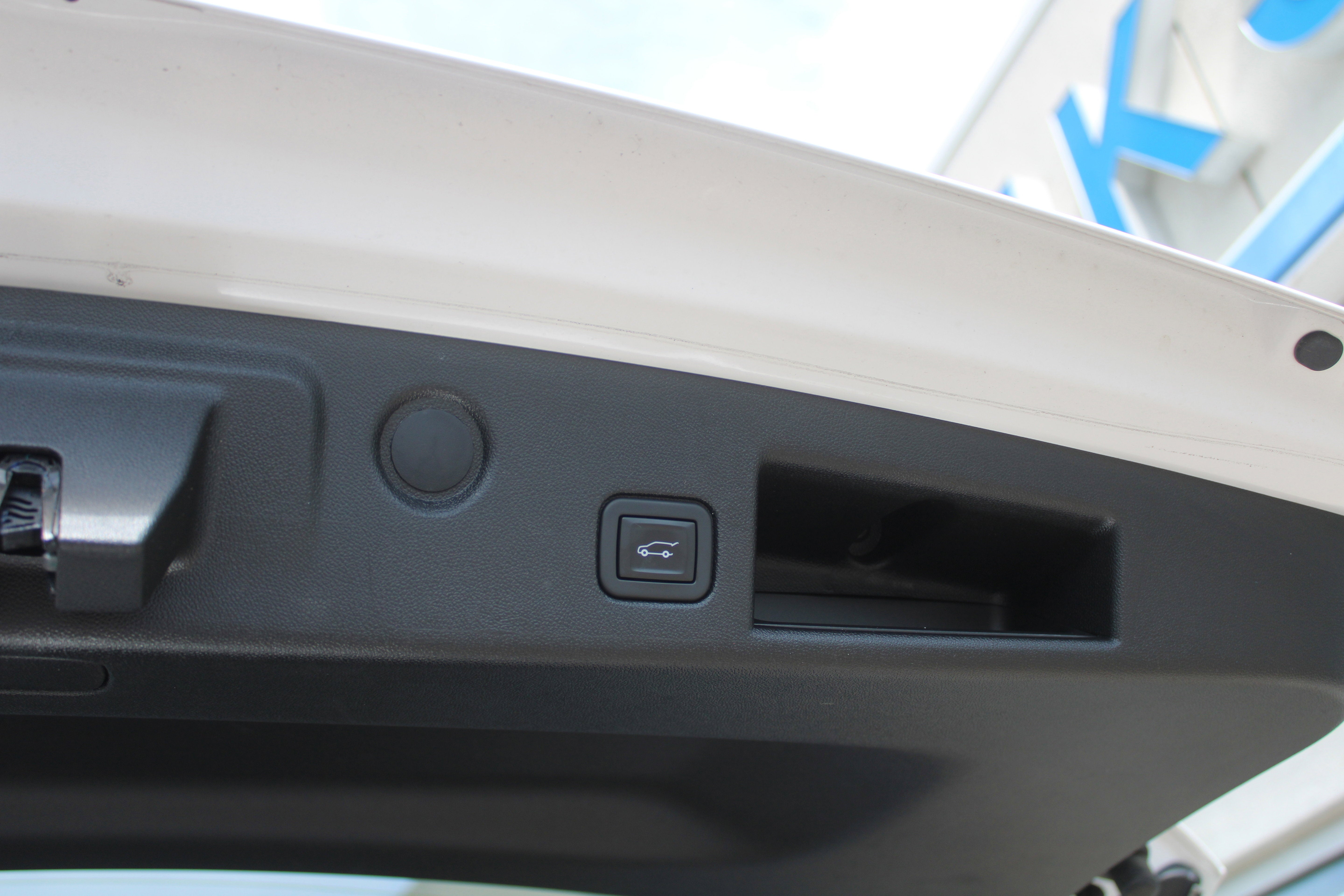 2020 Chevrolet Equinox Premier - Photo 23