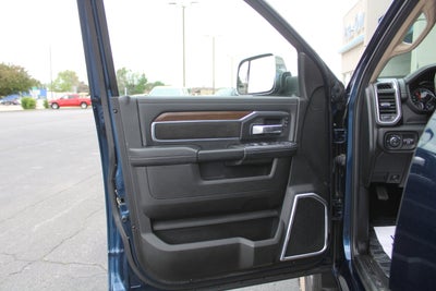 2022 RAM 2500 Laramie Crew Cab 4x4 6'4" Box
