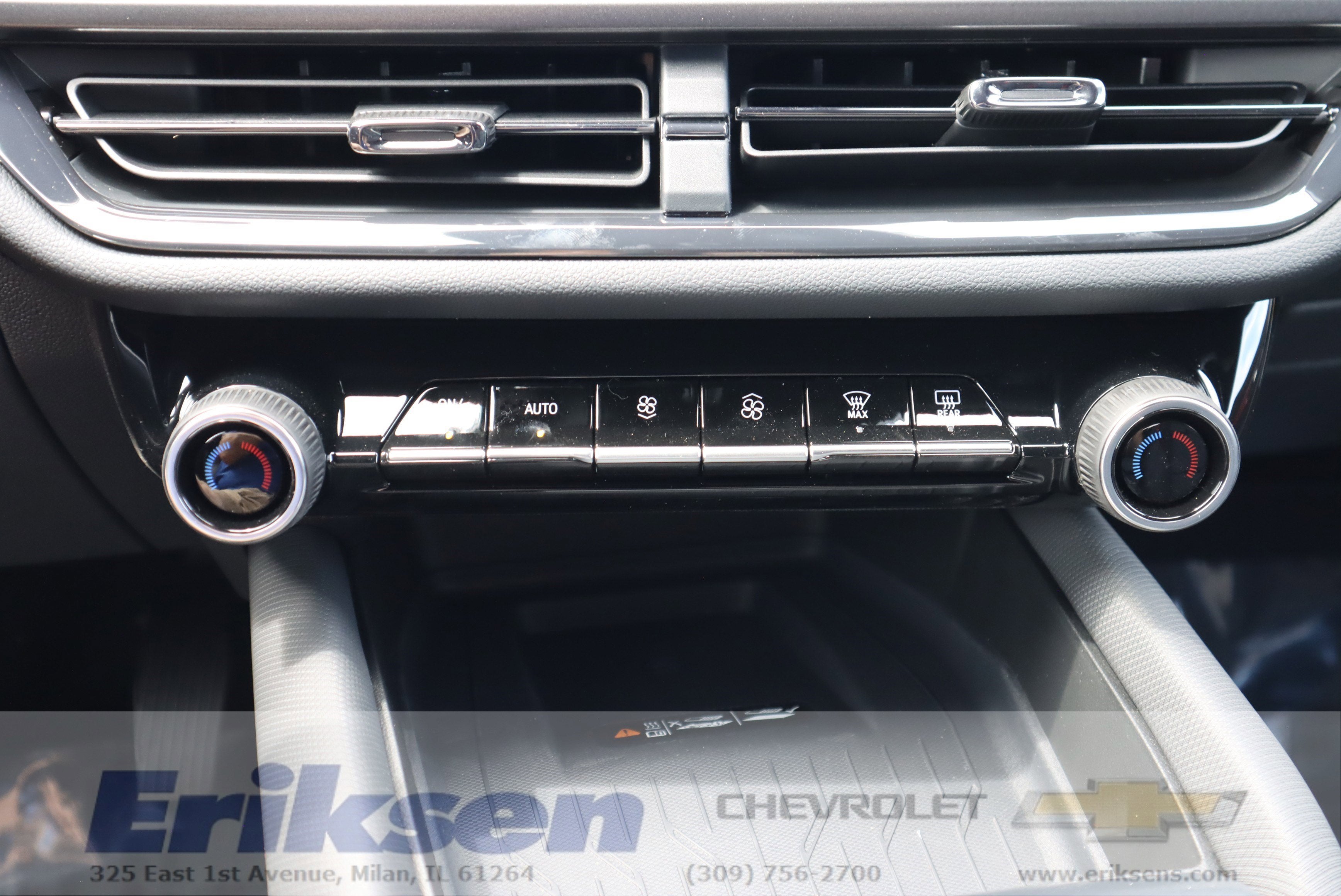 2025 Chevrolet Equinox EV RS