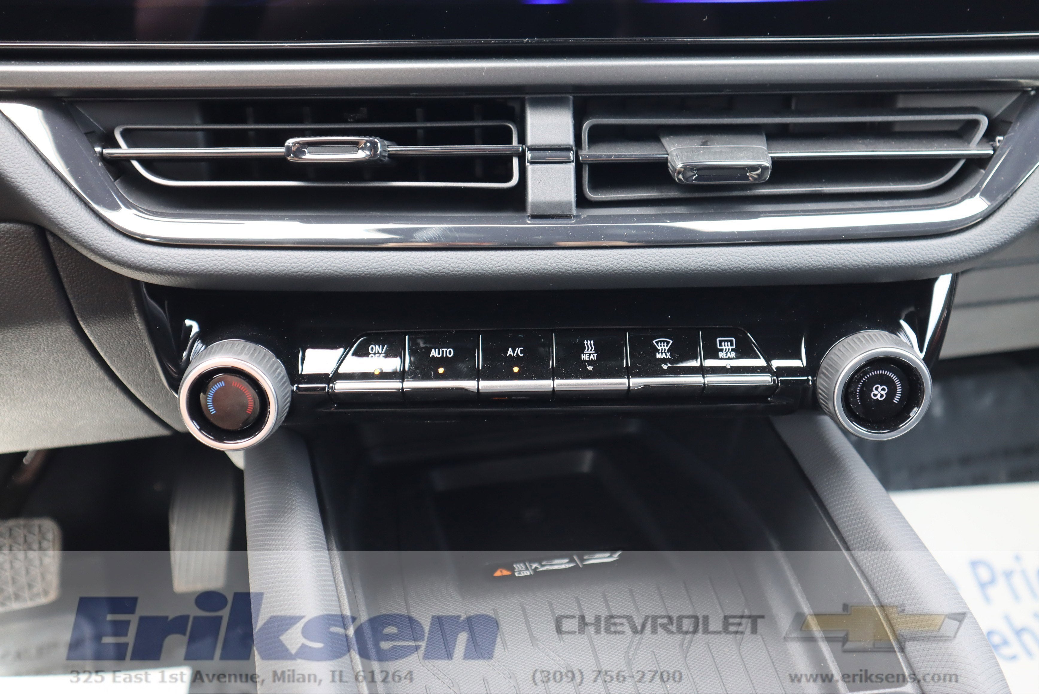 2025 Chevrolet Equinox EV RS