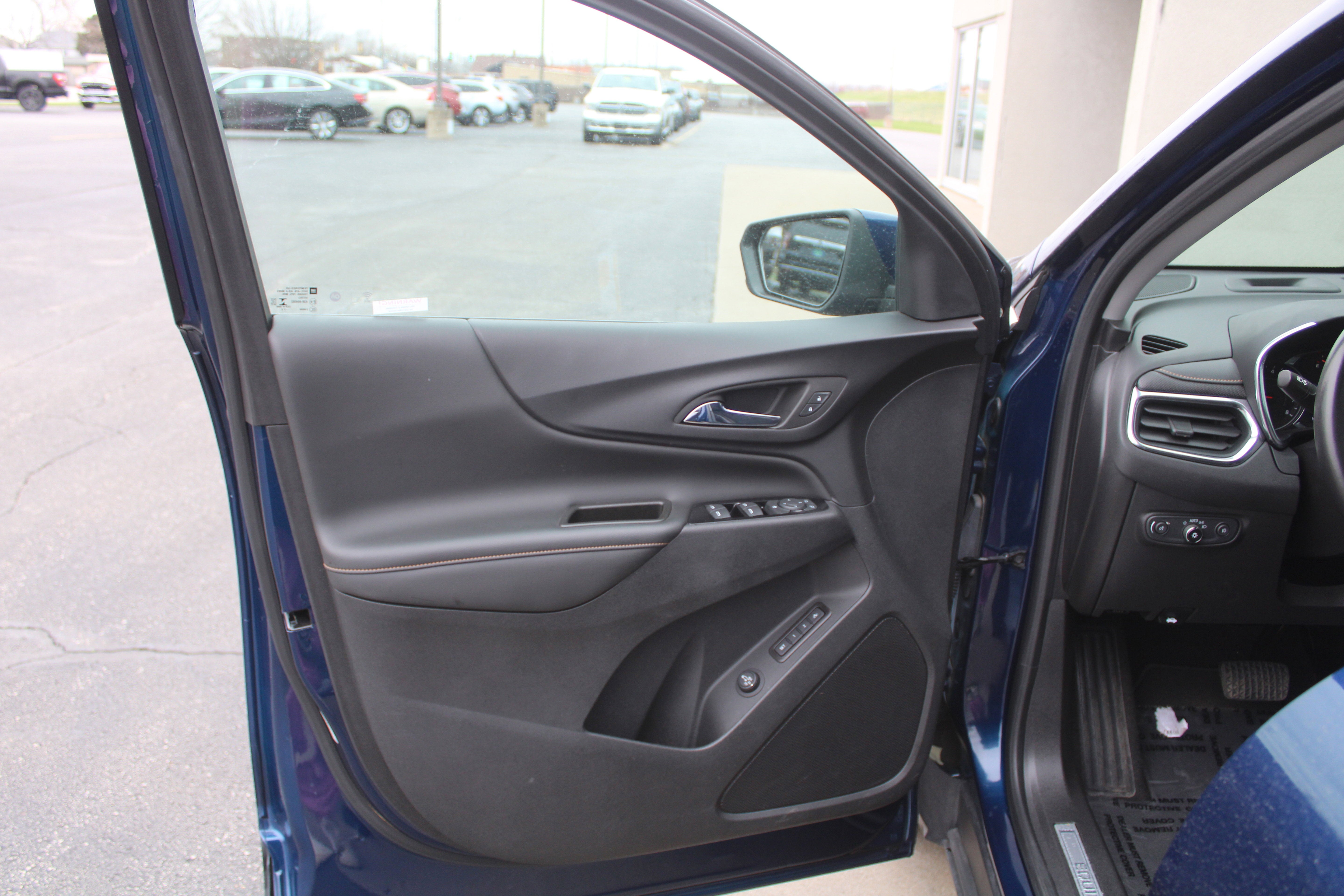 2022 Chevrolet Equinox Premier