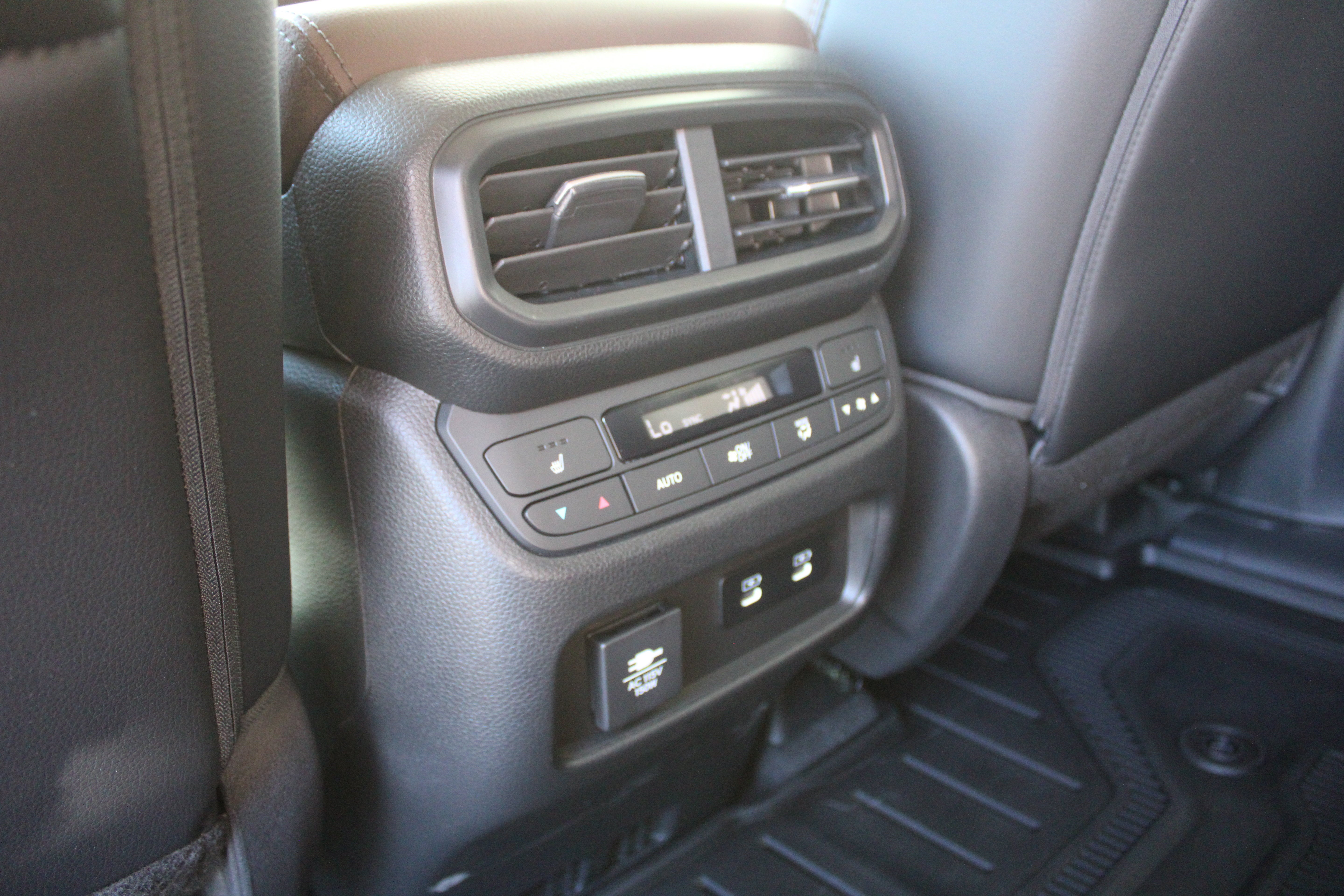 2026 Honda Pilot Elite - Photo 21