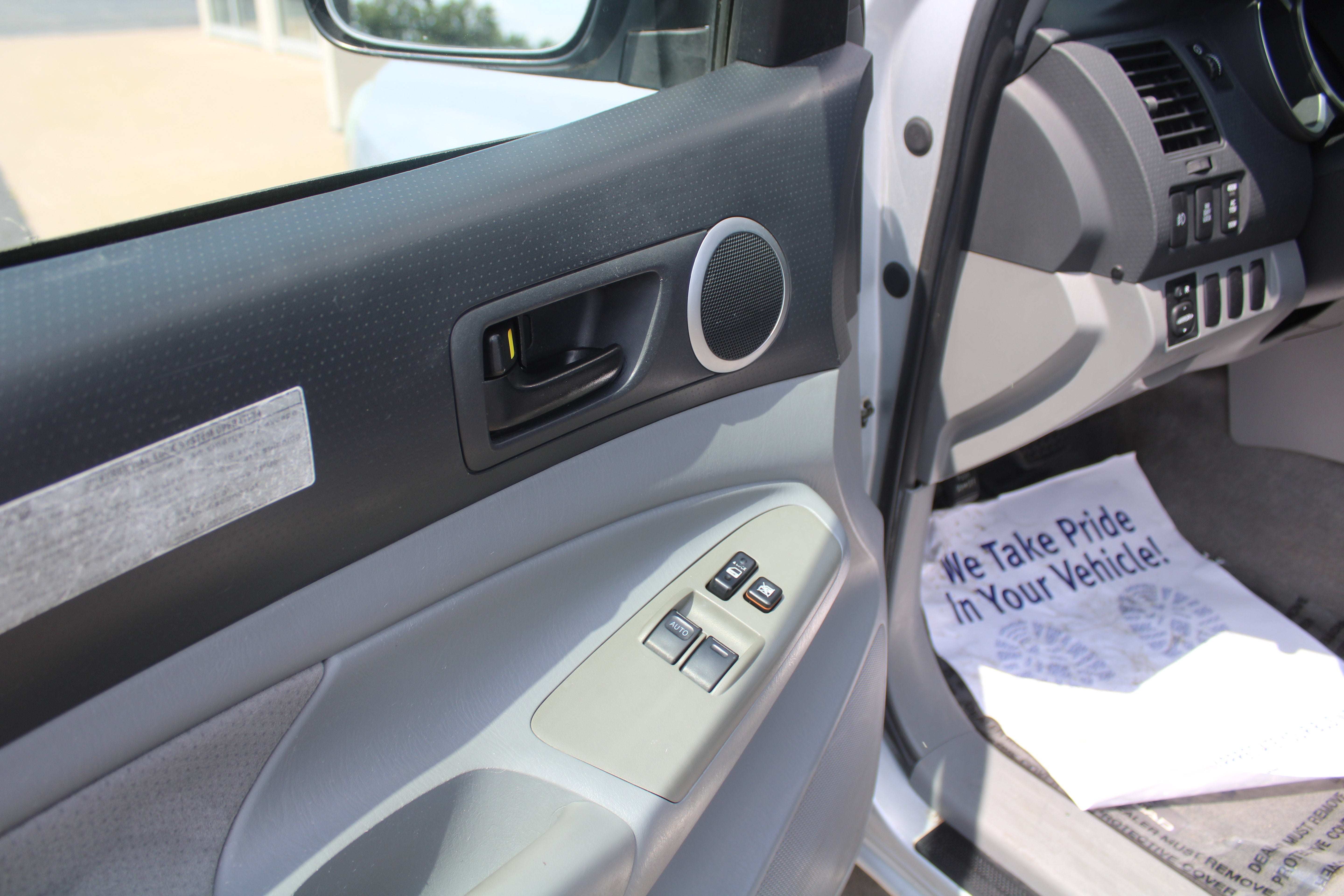 2006 Toyota Tacoma BASE