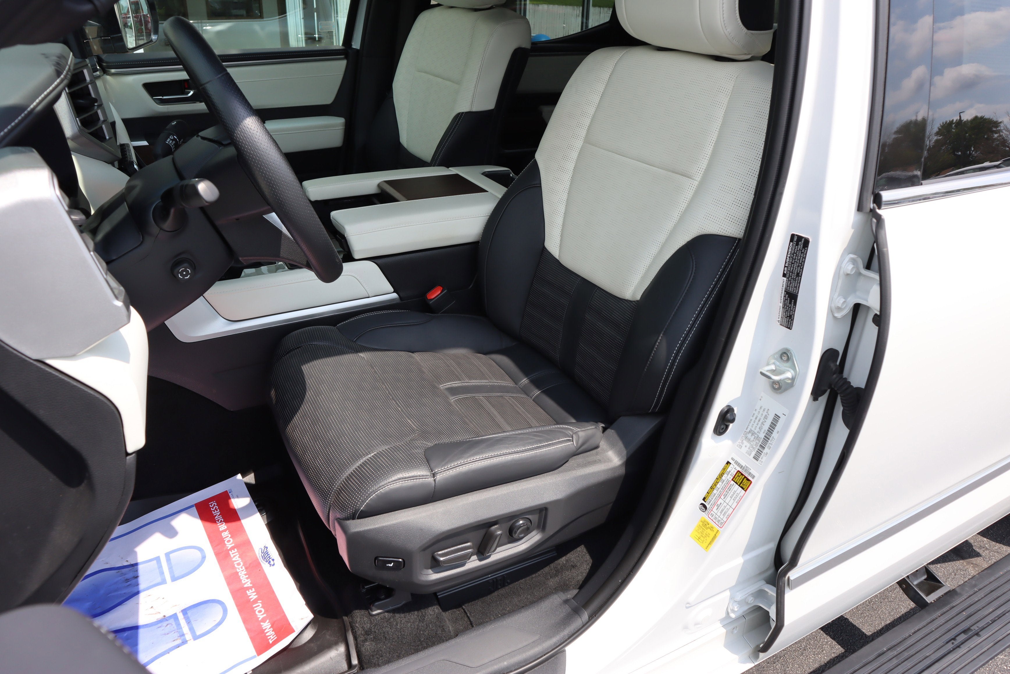 2022 Toyota Tundra Hybrid Capstone