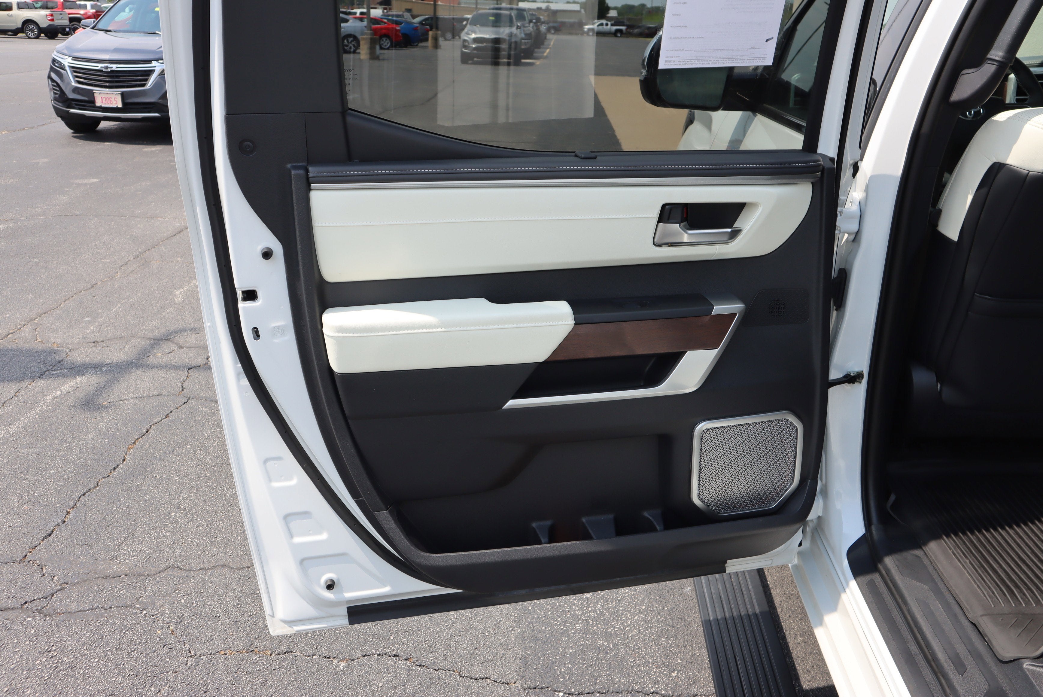 2022 Toyota Tundra Hybrid Capstone