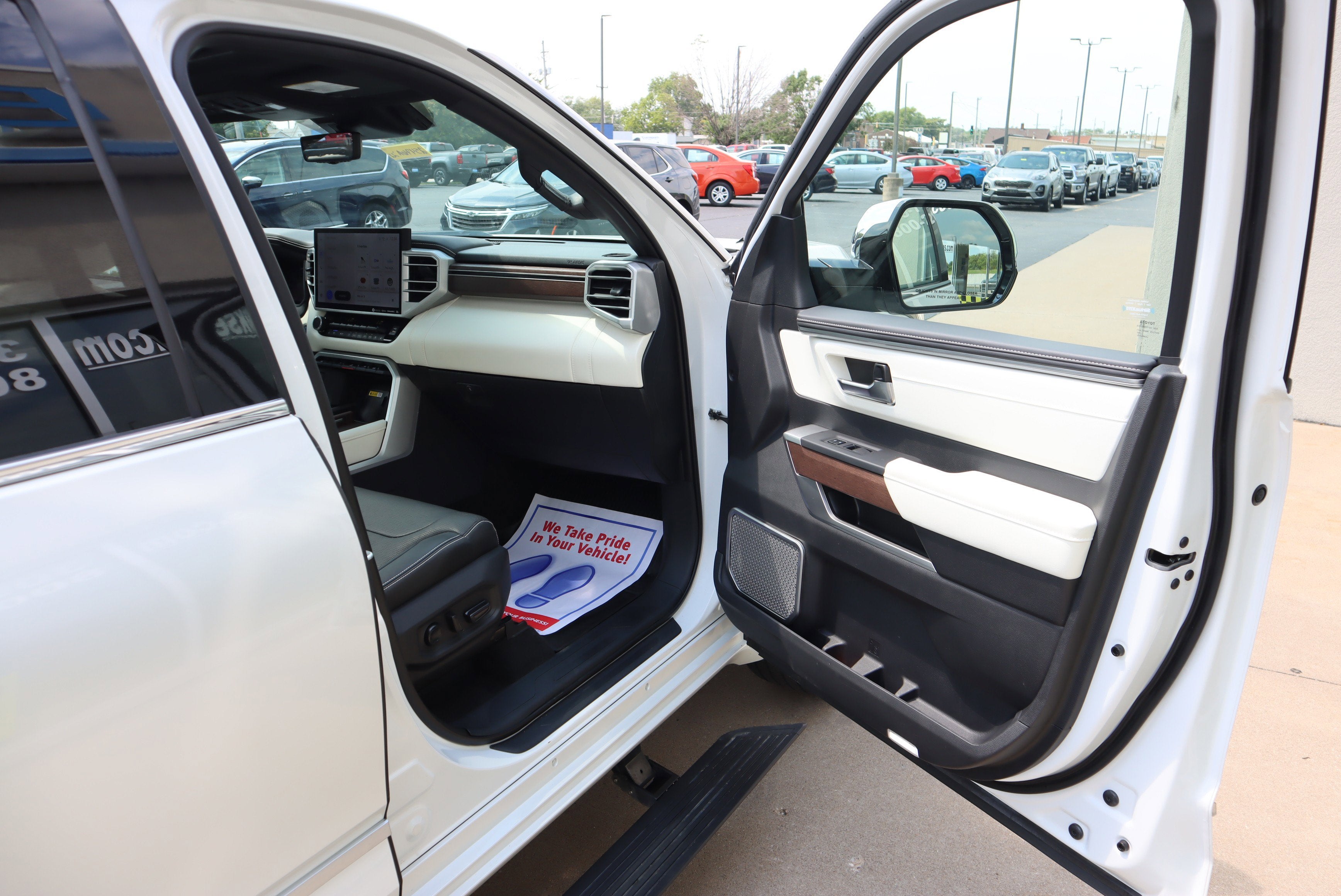 2022 Toyota Tundra Hybrid Capstone