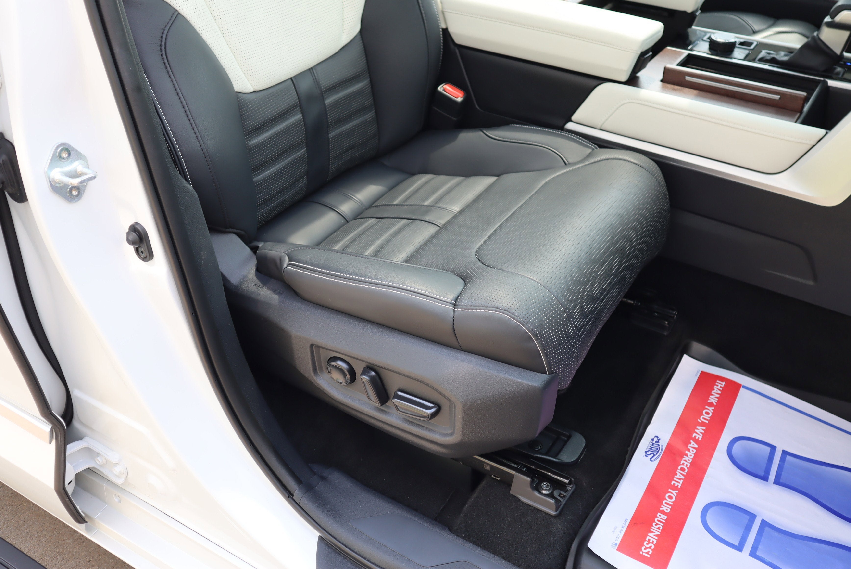 2022 Toyota Tundra Hybrid Capstone